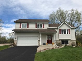 6516 Upper 28th St N, Oakdale, MN 55128