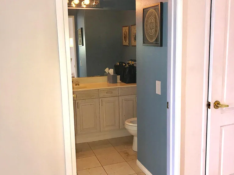 8349 Blackburn Ave #302 — Photo 42