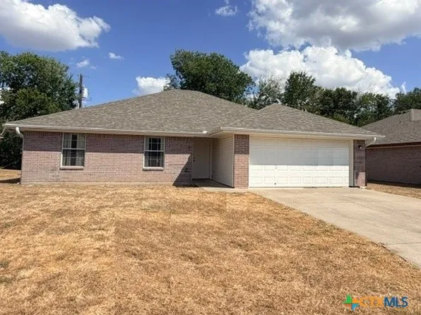 2313 Upland Bend Dr, Temple, TX 76502