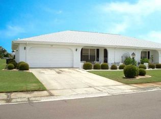 1614 Bentwood Dr, Sun City Center, FL 33573