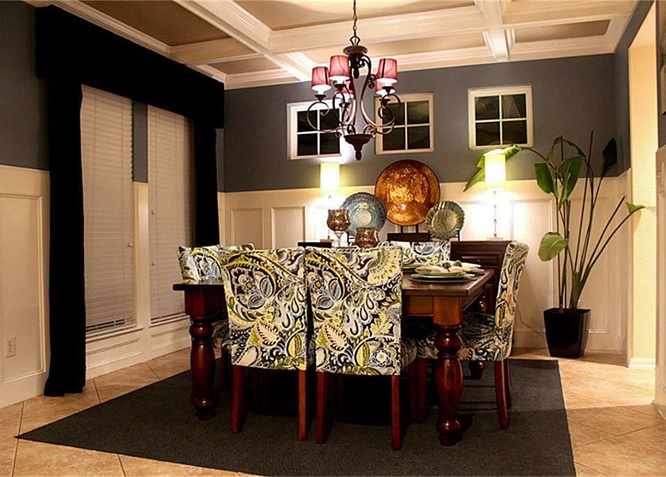 ELEGANT DINING ROOM IS READY FOR YOUR DINNER PARTY
