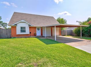 132 SW 13th St, Moore, OK 73160
