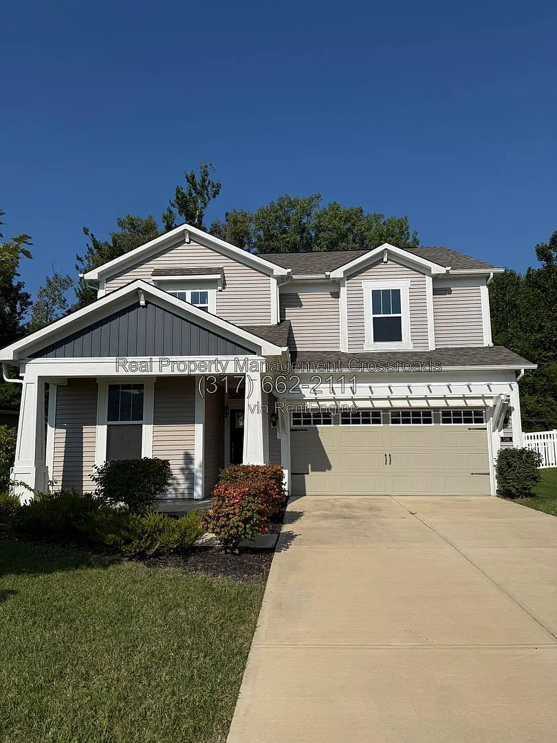 3 bed, 2.5 bath, 2426 sqft, $2,550 — Photo 2