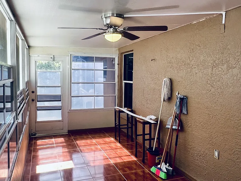 2386 Harbor Town Dr — Photo 29