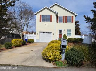 63 Atlantic Ave, Waretown, NJ 08758