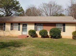 202 Willow Ave, Warner Robins, GA 31093
