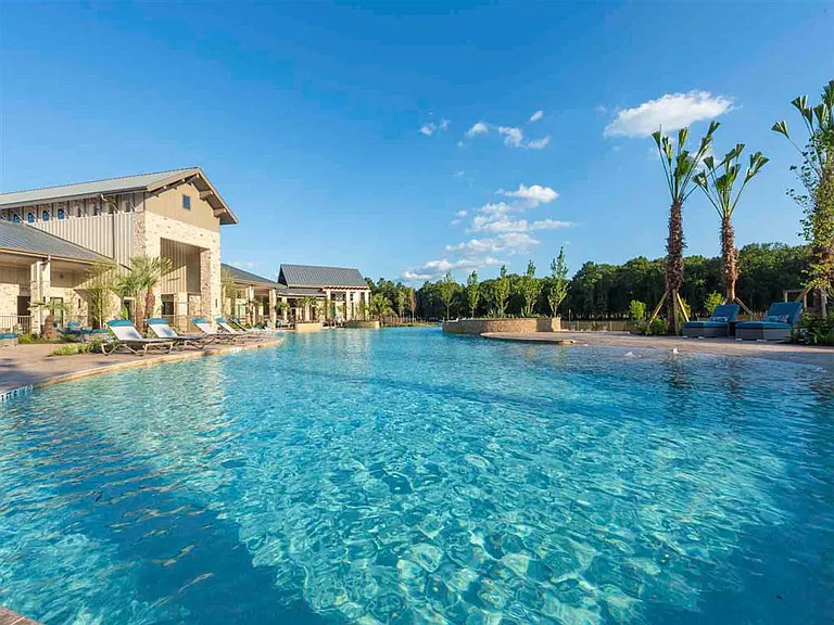 The Pointe at Valley Ranch Town Center — Photo 35