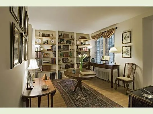 Sold by Stribling | media 2