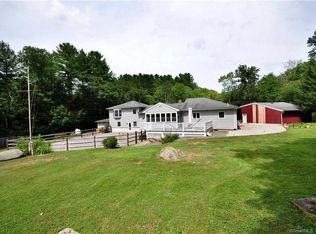 26 Stoddard Rd #1, Bantam, CT 06750