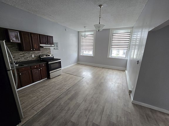 3rd image of 283 W Delavan Ave #6