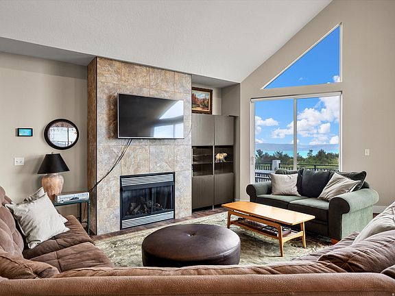 5th image of 901 Hickock Dr