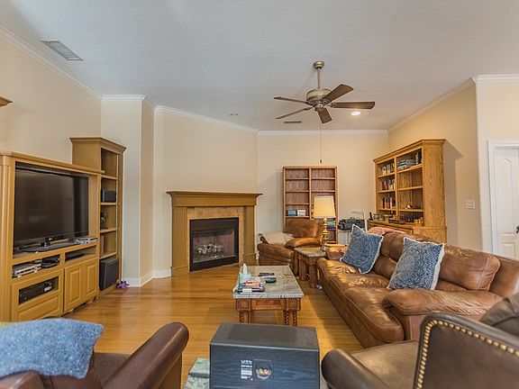 4th image of 24 Kauai
