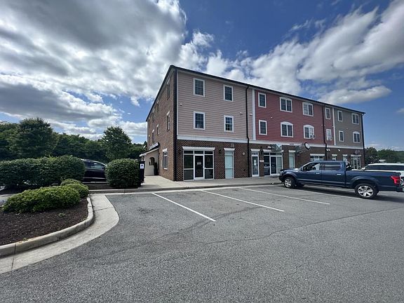2nd image of 1035 Mercantile St APT 205