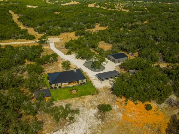 000 KC 434, Harper, TX 78163