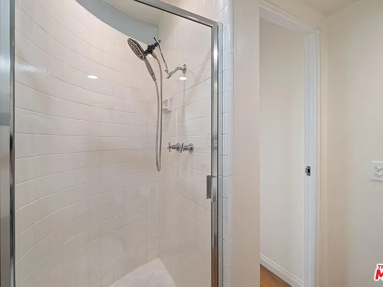 821 Bay St #C1 — Photo 19
