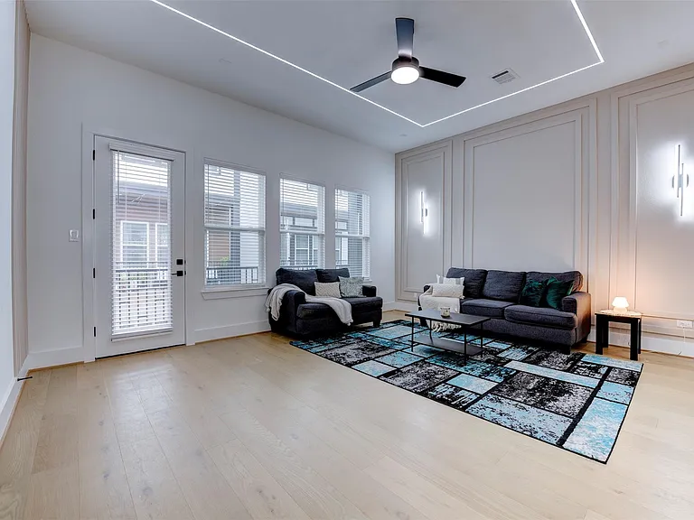 861 Fisher St #G — Photo 11