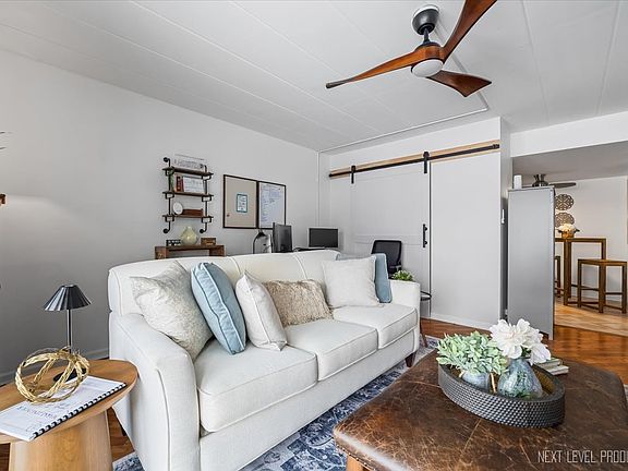 3rd image of 127 N Wolf Rd APT 60A