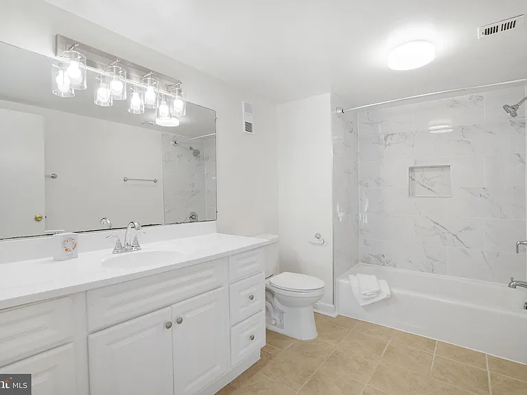 3713 George Mason Dr #T5W — Photo 29