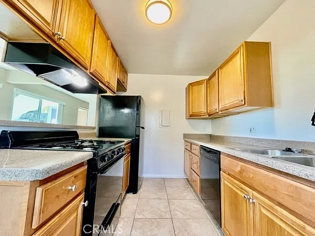 2964 Peppertree Ln #A — Photo 30