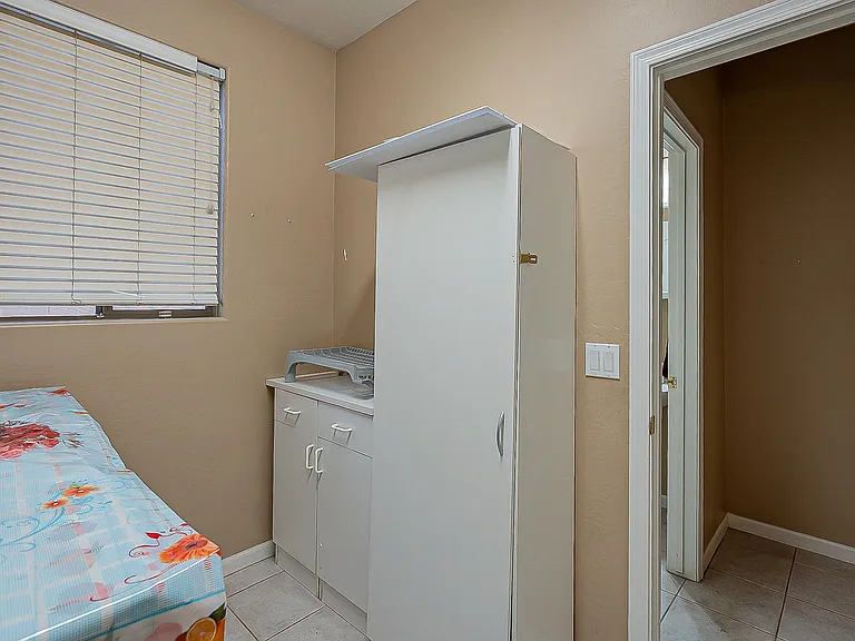 4926 E Duane Ln — Photo 14