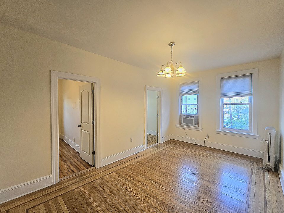 1st image of 21-41 32nd St #3