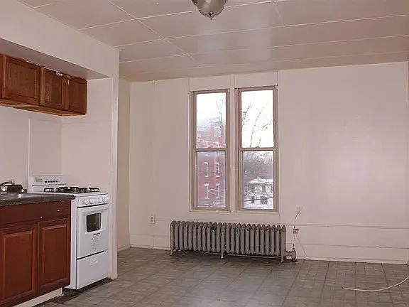 57 S Hamilton St #4 — Photo 3