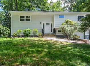 104 Marmora Rd, Parsippany, NJ 07054