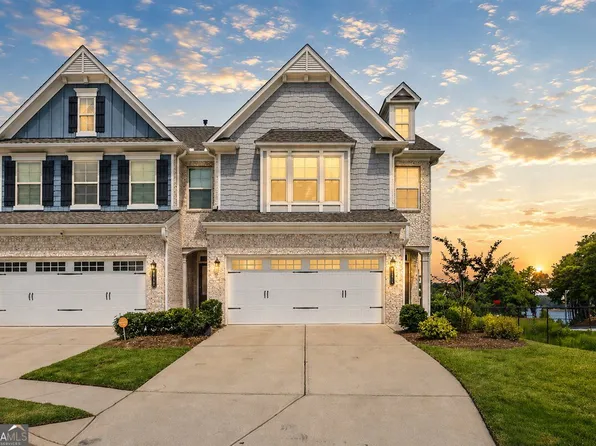 6458 Lanier Harbor Lndg, Buford, GA 30518
