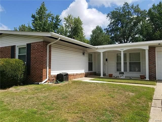 1st image of 1550 Balmoral Dr