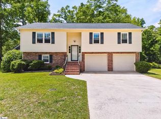6 Royal Oak Ct, Greenville, SC 29607