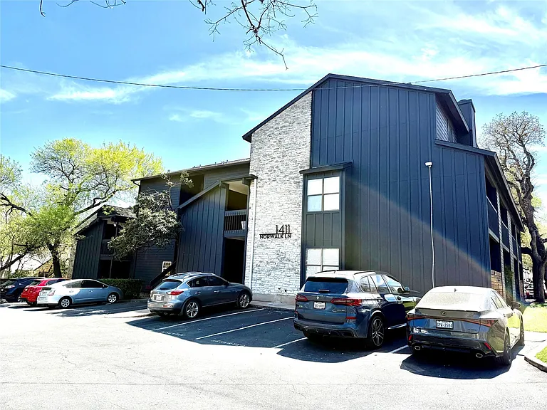1411 Norwalk Ln #210 — Photo 4