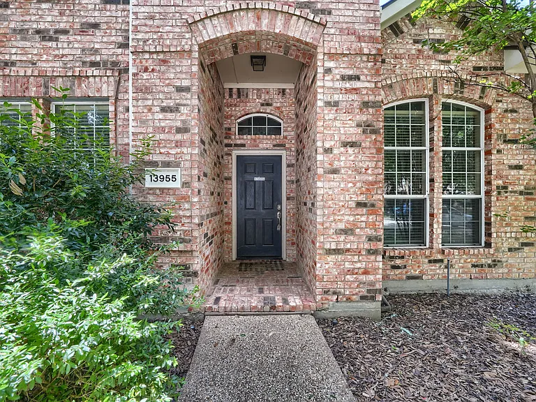 13955 Mill Town Dr — Photo 3