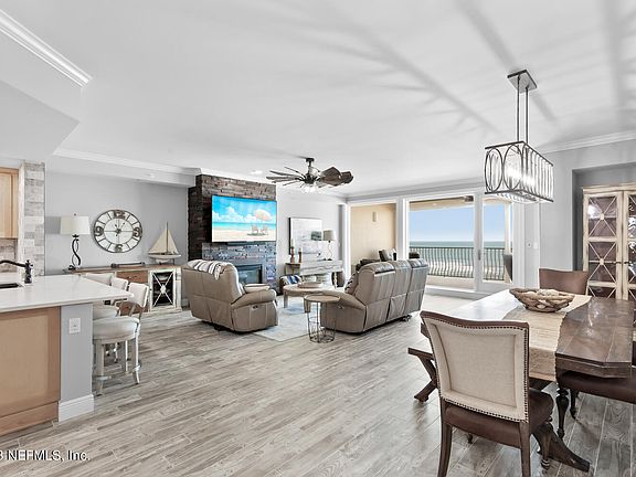5th image of 230 N SERENATA Drive #733