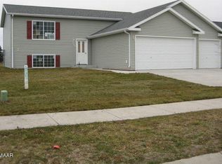 224 Maple Pointe Blvd, Mapleton, ND 58059