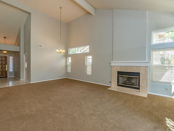 5th image of 466 Pesaro St