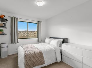 1075 Bernard Ave Unit 308, Kelowna, BC V1Y 6P7