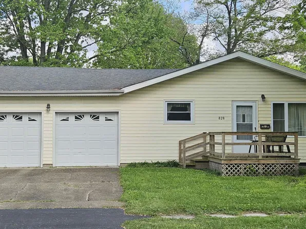 828 Goltra Ave, Jacksonville, IL 62650