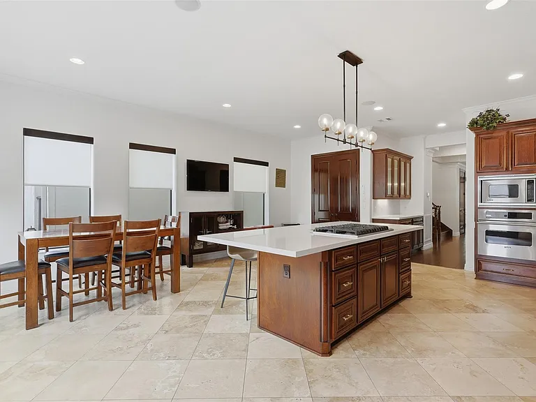 5330 Fayette St — Photo 17
