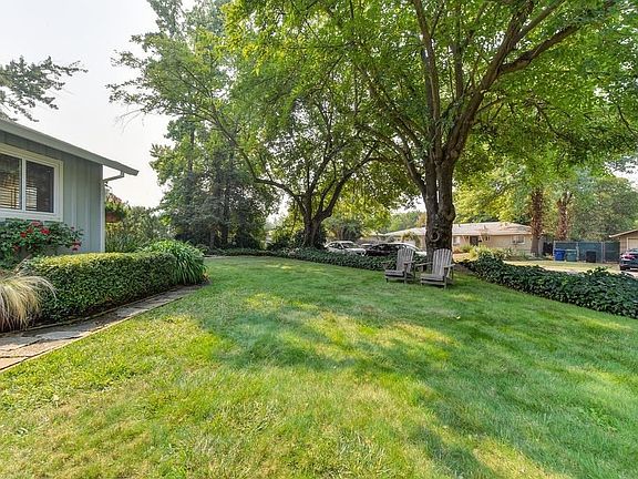 4th image of 5559 Turnbull Cir