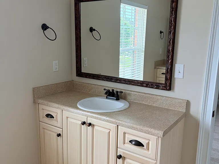 619 Baldwin Pl — Photo 10
