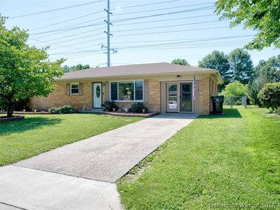 237 Redwood Drive, New Albany, IN, 47150