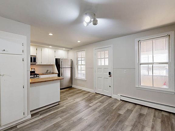 5th image of 16.5 Bremen St #2
