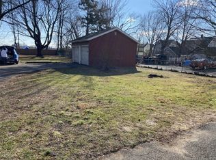 17 Wilford Ave SUITE 2, Branford, CT 06405