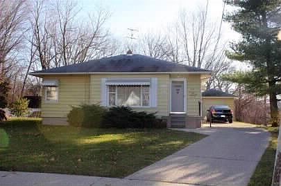1st image of 944 Everglade Dr SE
