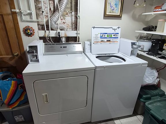 4th image of 282 Lafayette St #1