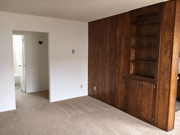 3rd image of 4460 Cleveland Ave APT 6