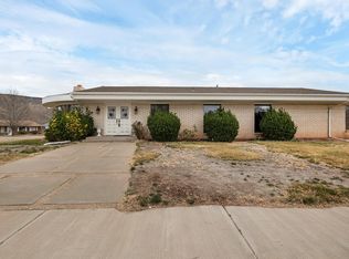 1671 W Meadow View Ln, Saint George, UT 84770