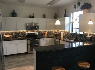 7556 Bristol Cir, Naples, FL 34120