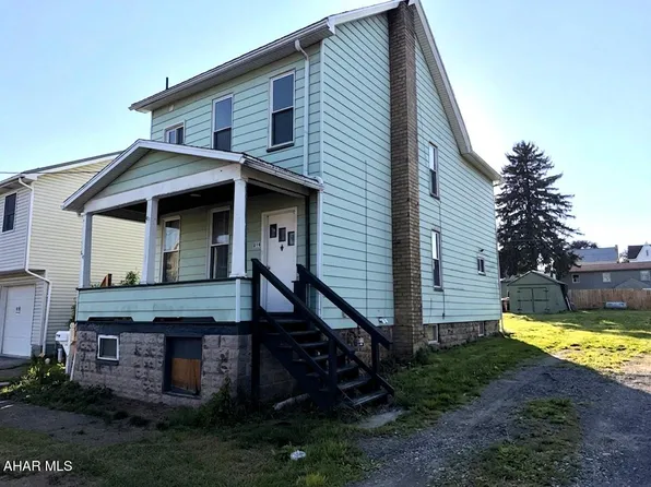 616 N 9th St, Bellwood, PA 16617