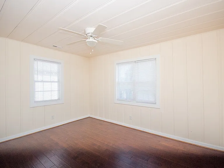 411 S Marion St — Photo 10